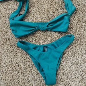 Kendall and Kylie swimsuit